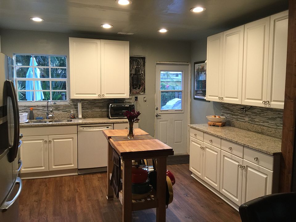 2nd image of 432 El Prado