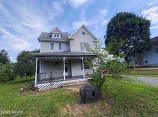 1043 Charles St, Jersey Shore, PA 17740