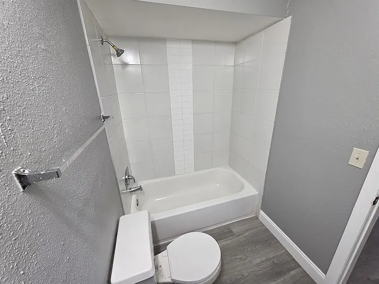 6130 Westgate Dr #102 — Photo 28