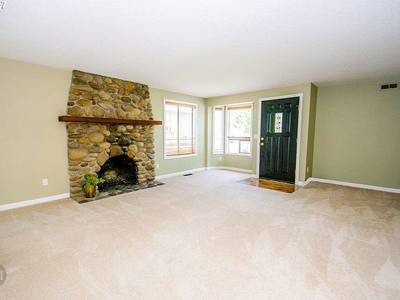 4th image of 16323 SW Bridle Hills Dr