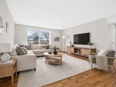 8 Kittredge St APT 10, Roslindale, MA, 02131