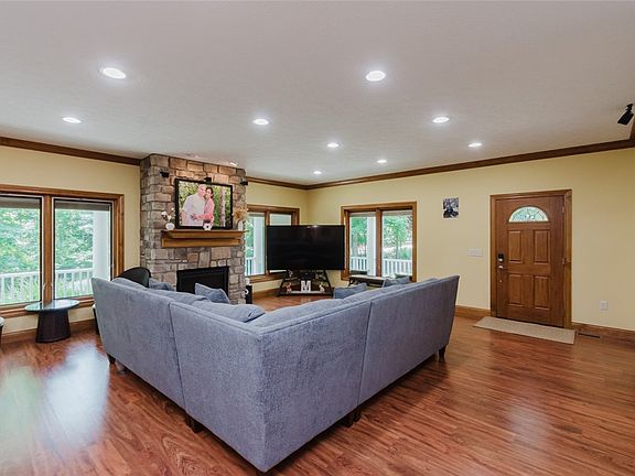 5th image of 2215 Tadmor Ct