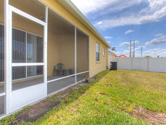 4th image of 3823 Washburn Pl