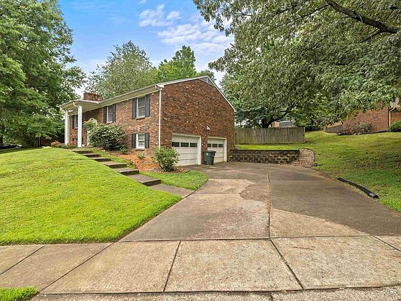 2nd image of 2332 Crescent Hill Ct