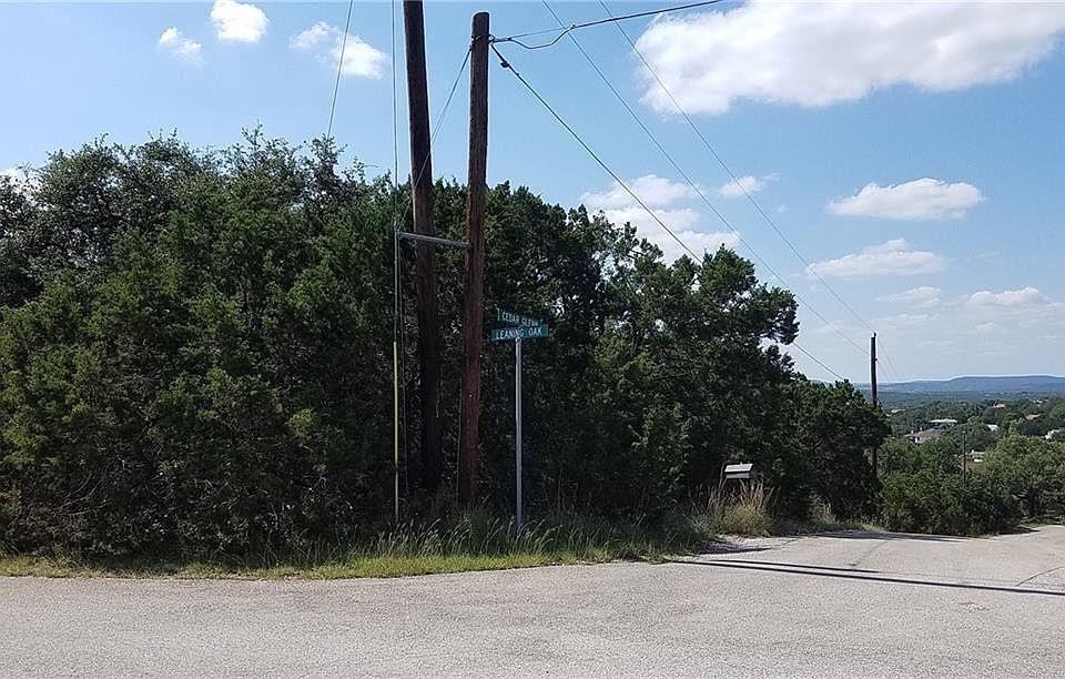 2nd image of 20808 Leaning Oak Dr