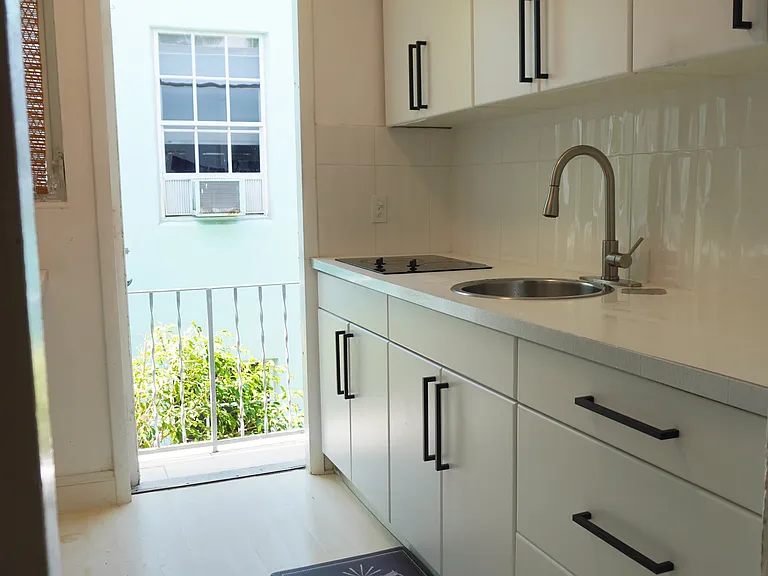 761 Euclid Ave #12A — Photo 4