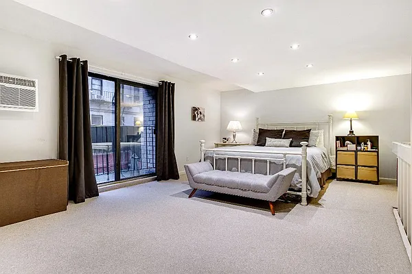 Rented by Anchor Associates | media 13