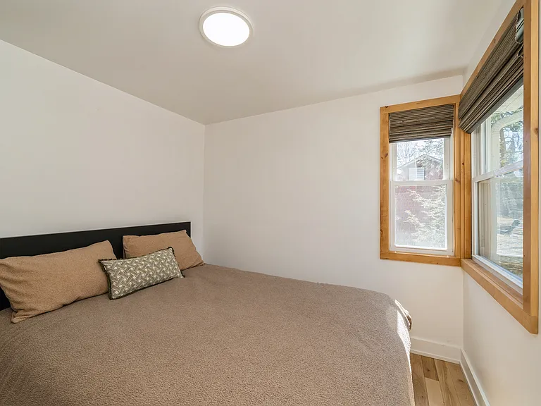 100 Poplar Ln — Photo 14