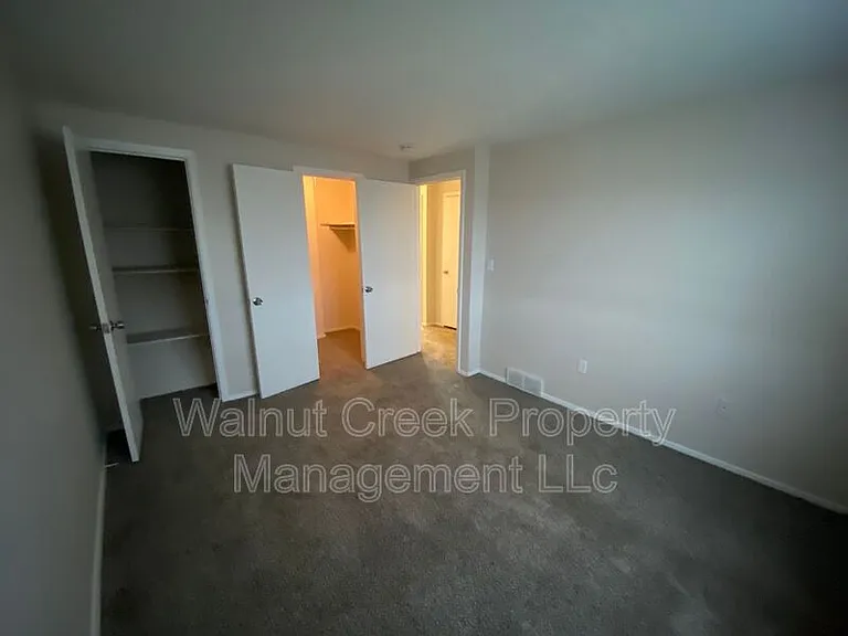5520 Beavercrest Dr #12 — Photo 29