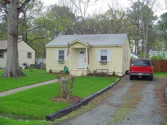 2nd image of 5814 Bertrand St