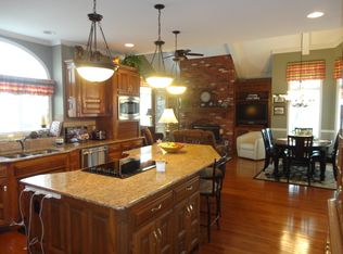 802 N Arbor St, Savannah, MO 64485