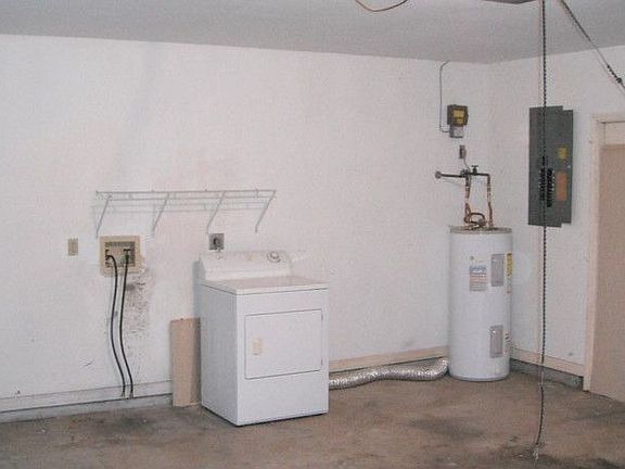 5th image of 2618 SW 15th Ave