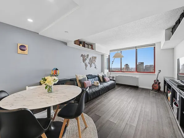 4-74 48th Ave APT Ph1h, Long Island City, NY 11101