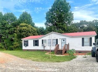 18 Coleman Dr, Cleveland, GA 30528
