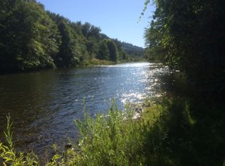 1570 Sleepy Hollow Loop, Grants Pass, OR 97527