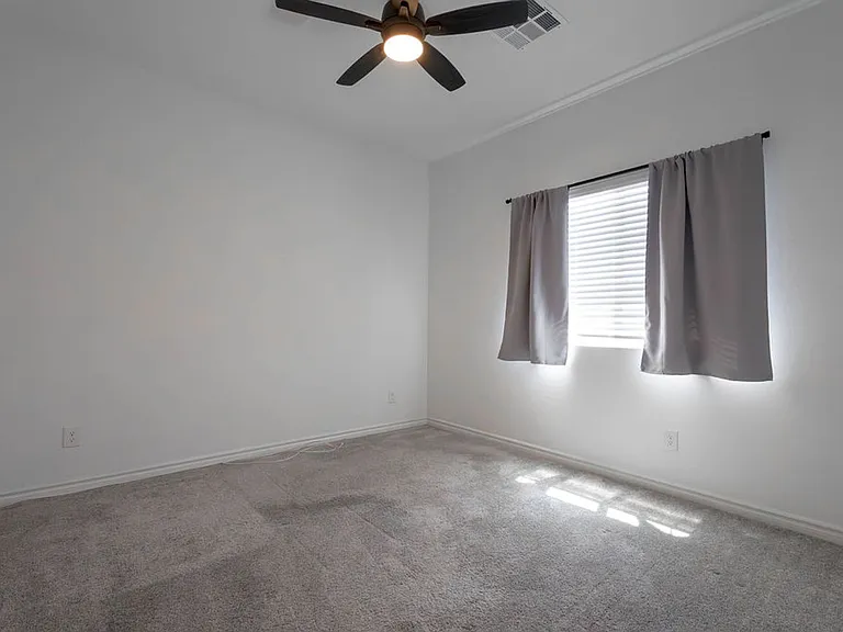 7126 Calvert Cliffs St — Photo 31
