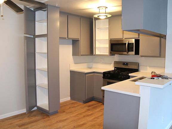 Kitchen - New Quartz Counters, new sink, new dishwasher