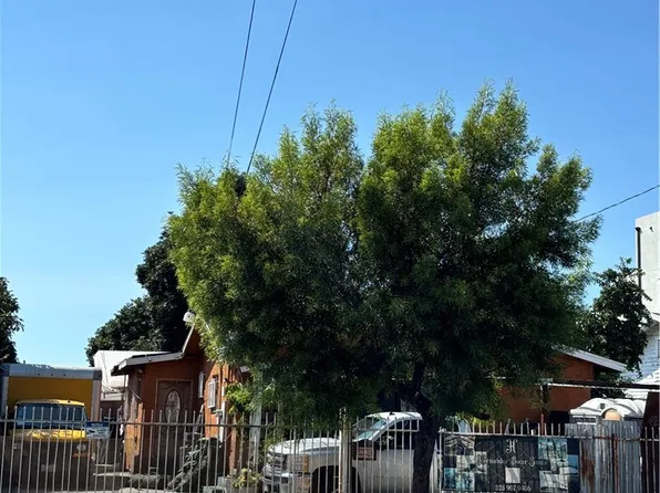 10821 Compton Ave, Los Angeles, CA 90059