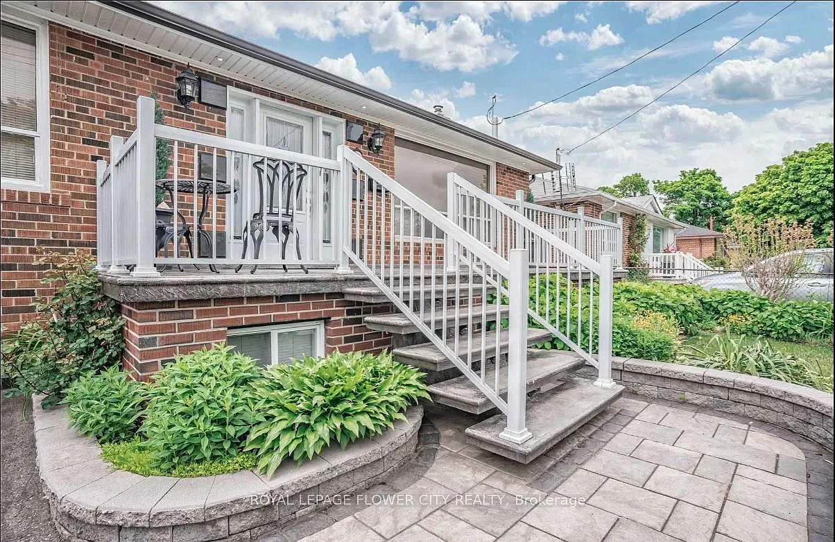 3 bed, $2,650 — Photo 2