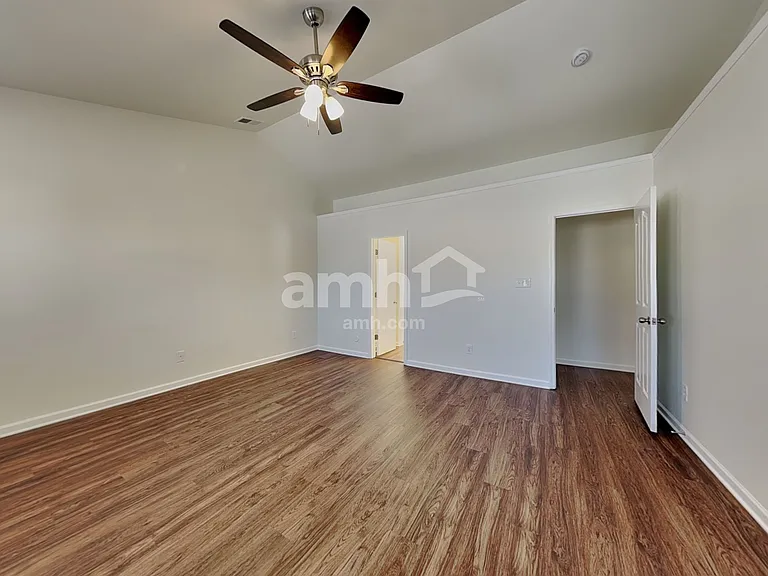 2524 Ingleside Dr — Photo 12