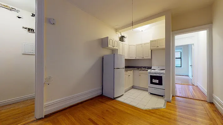 Rented by Bond New York | media 9