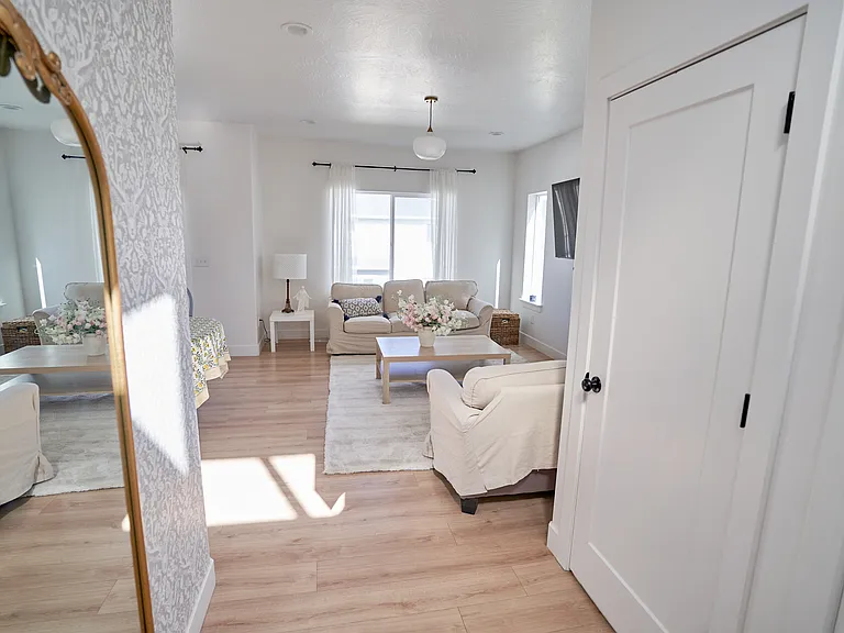 7256 N Green Pasture Ln — Photo 3