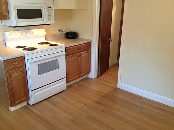3rd image of 4021 W 223rd St