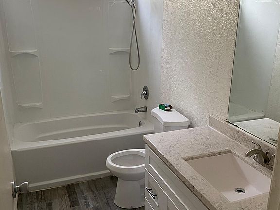 5th image of 7452 Karlsberg Cir