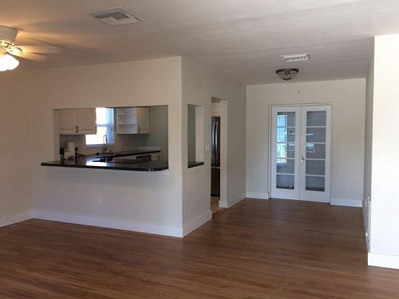 4th image of 6410 S Olive Ave #A101