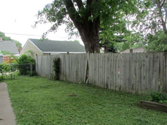 3rd image of 4520 32nd Ave S
