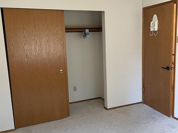 2nd image of 1572 NE 177th St APT 6