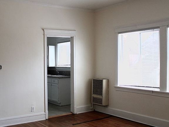 3rd image of 945 Beacon Ave APT 305