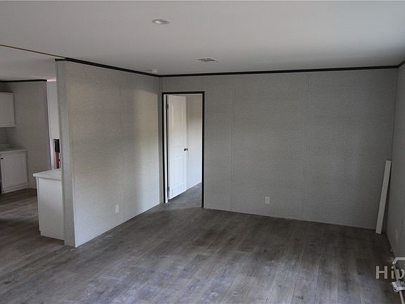 3rd image of 162 Wright Road