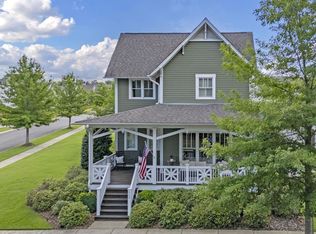 423 Renaissance Dr, Hoover, AL 35226