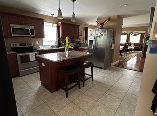 26 Milford St FLOOR 1, Plainville, CT 06062