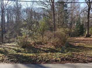 5401 Pinebrook Dr, Charlotte, NC 28208
