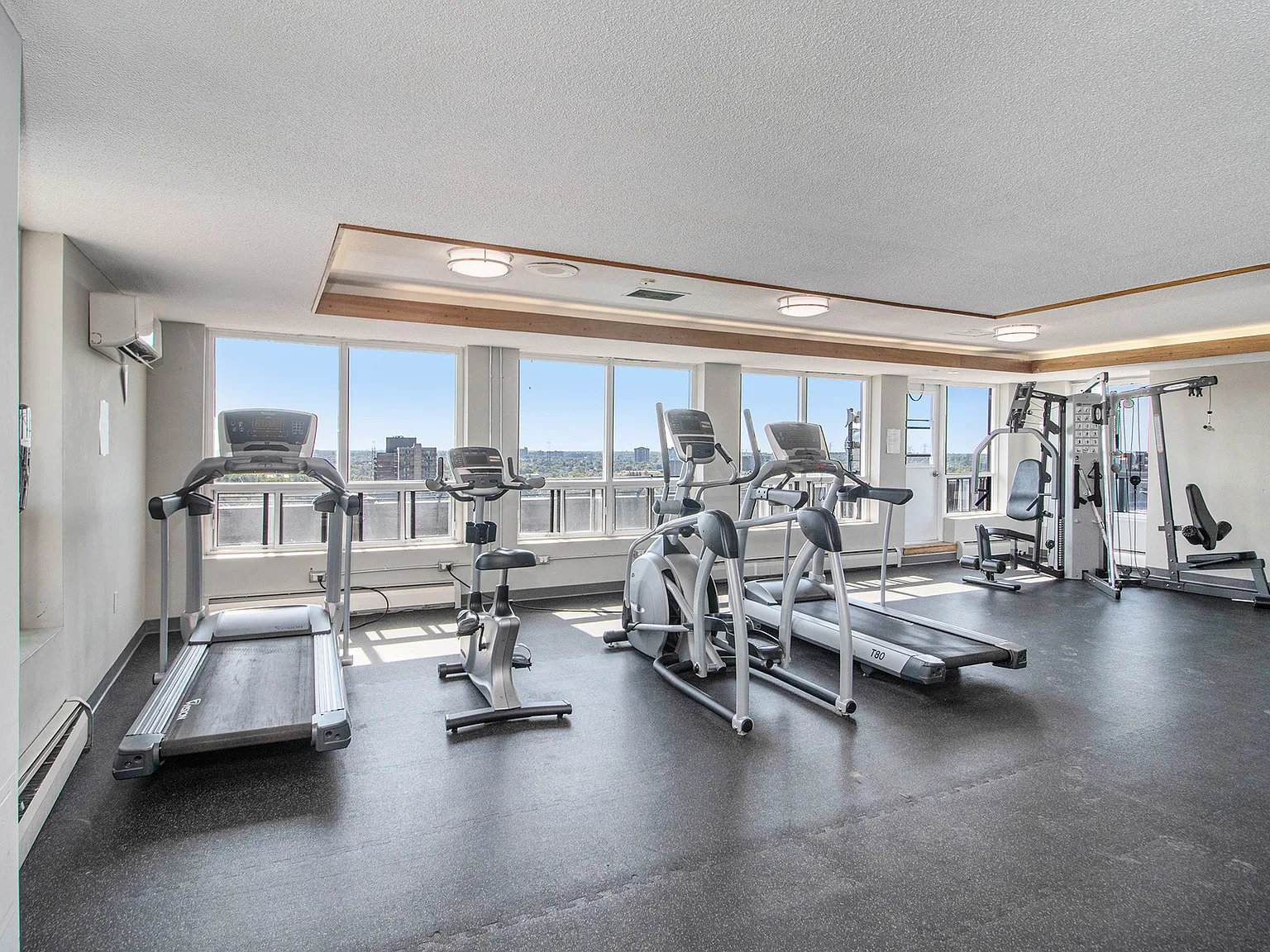 2851; 2861 Baycrest Drive — Photo 3