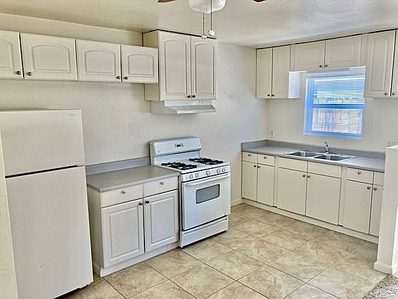 2nd image of 1464 Morena Blvd APT B