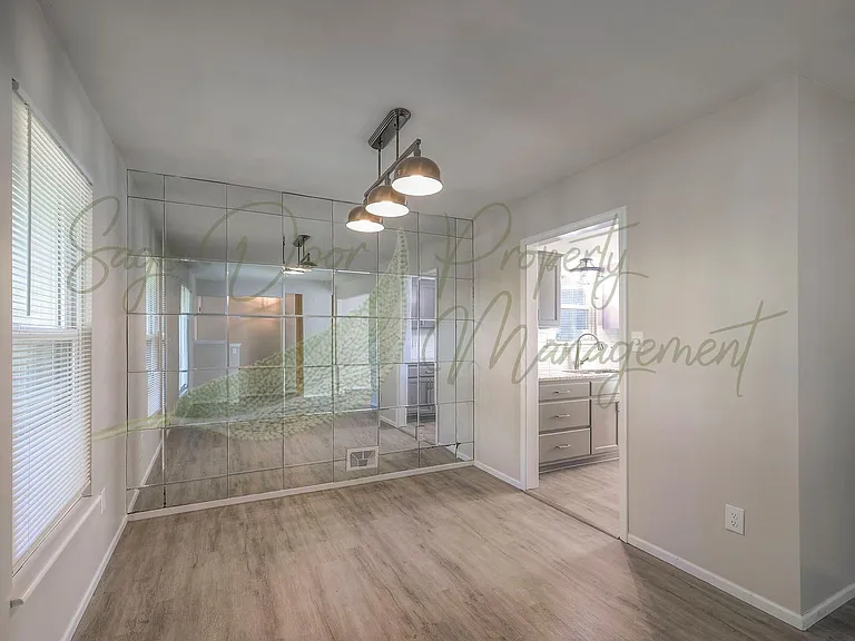 11913 Sycamore Ave — Photo 17