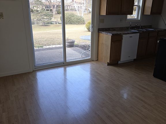 Dining Area with ceiling fan
