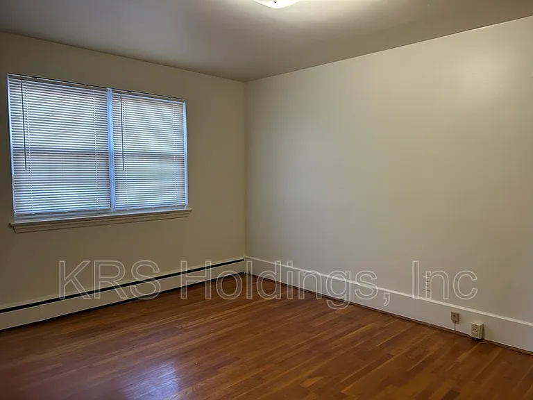 383 Monticello Ave — Photo 3