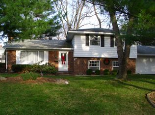 1953 Oaklawn Dr, Toledo, OH 43614