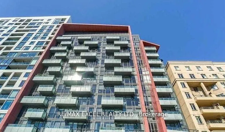 560 Front St W #728 — Photo 1