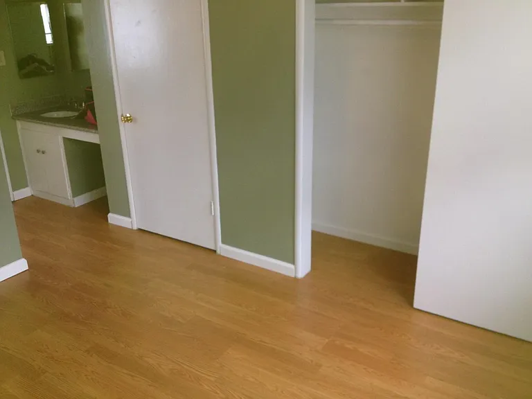 1729 G St #20 — Photo 8