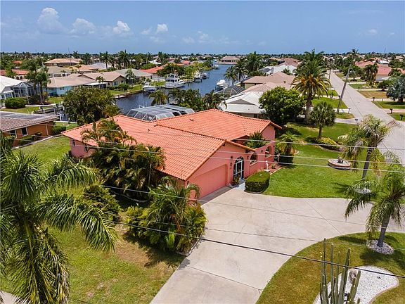 2nd image of 200 Lido Dr