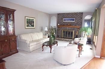 2nd image of 700 Jody Ln