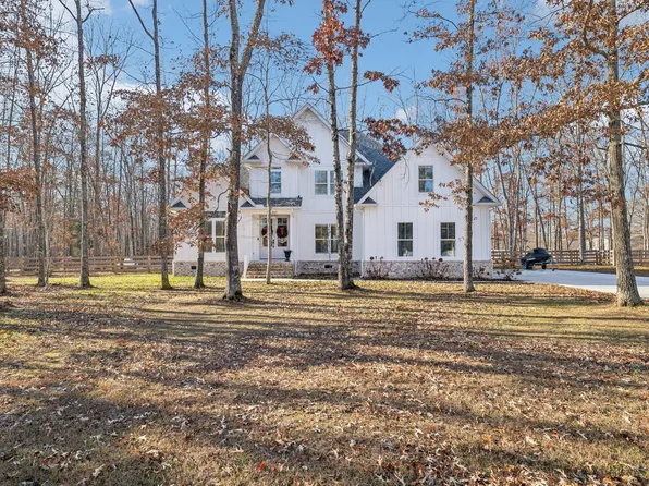 160 Winterberry Cir, Manchester, TN 37355