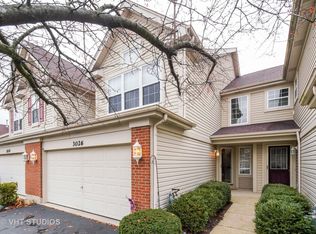 3026 Renard Ln, St Charles, IL 60175