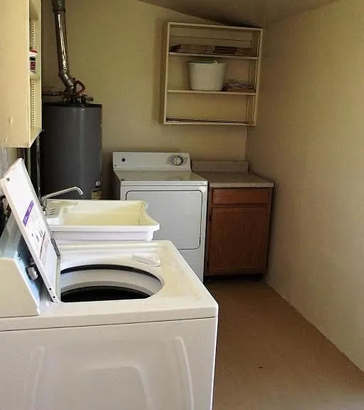 1419 E Hedrick Dr — Photo 16