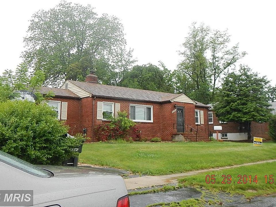 Exterior (Front)